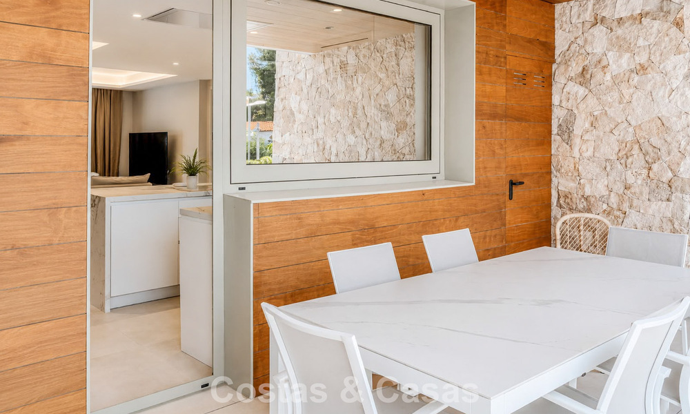 Move-in ready, prestigious modern 3-bedroom apartment for sale on Marbella’s Golden Mile 803807