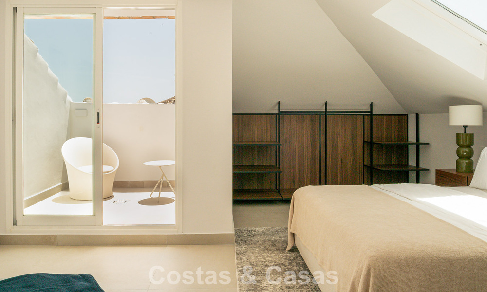 Boutique penthouse for sale within walking distance of amenities and Puerto Banús in Nueva Andalucía, Marbella 803815