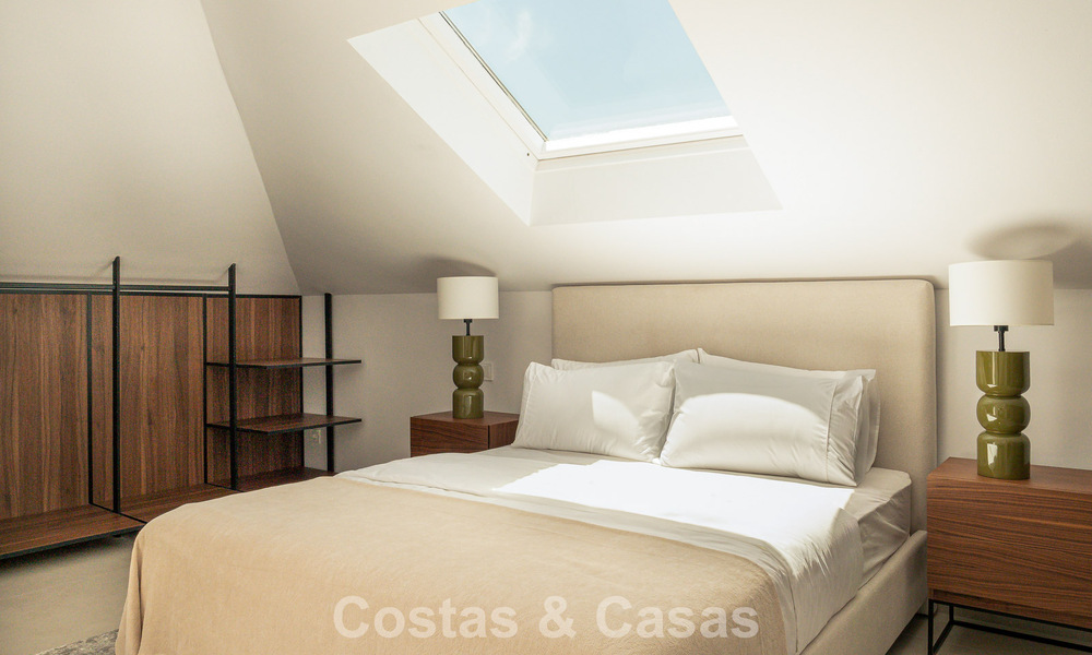 Boutique penthouse for sale within walking distance of amenities and Puerto Banús in Nueva Andalucía, Marbella 803816