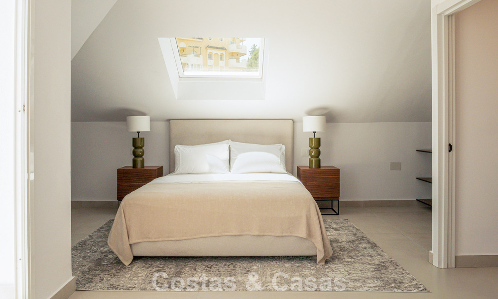 Boutique penthouse for sale within walking distance of amenities and Puerto Banús in Nueva Andalucía, Marbella 803817