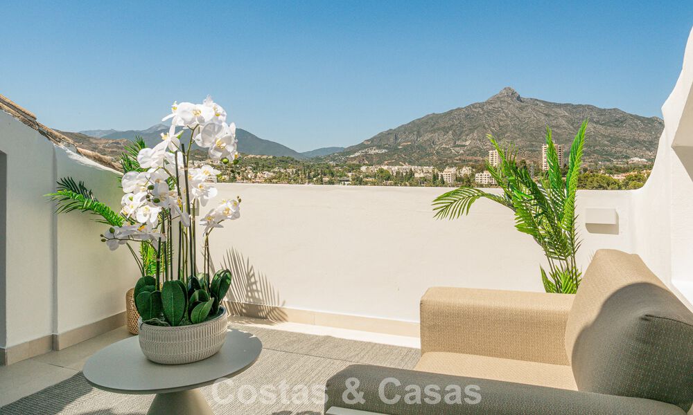 Boutique penthouse for sale within walking distance of amenities and Puerto Banús in Nueva Andalucía, Marbella 803834