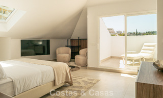 Boutique penthouse for sale within walking distance of amenities and Puerto Banús in Nueva Andalucía, Marbella 803837 