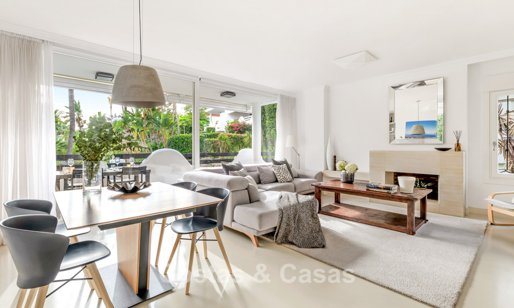 Exclusive semi-detached home with rooftop terrace for sale on Marbella's Golden Mile 803851