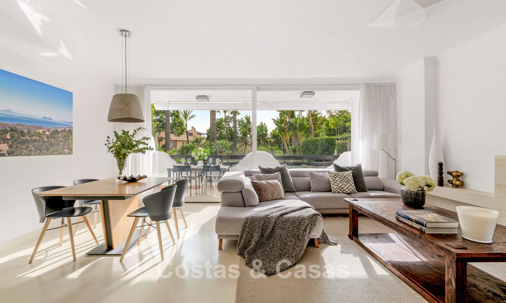 Exclusive semi-detached home with rooftop terrace for sale on Marbella's Golden Mile 803879