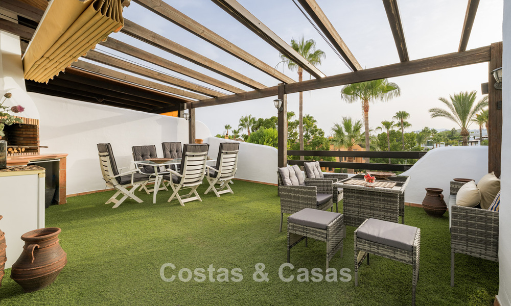 Exclusive semi-detached home with rooftop terrace for sale on Marbella's Golden Mile 803916