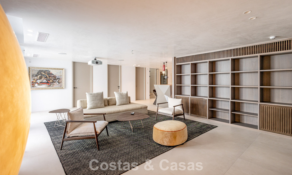 Advanced contemporary luxury beachfront villa for sale in San Pedro, Marbella 803666
