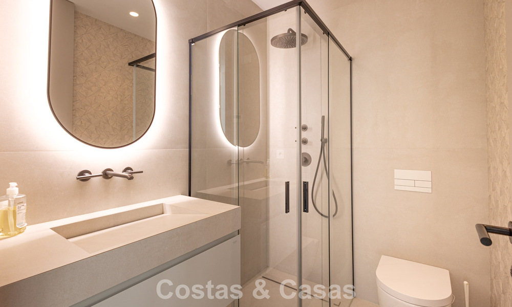 Advanced contemporary luxury beachfront villa for sale in San Pedro, Marbella 803670