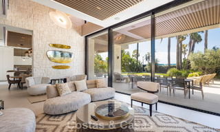 Advanced contemporary luxury beachfront villa for sale in San Pedro, Marbella 803675 