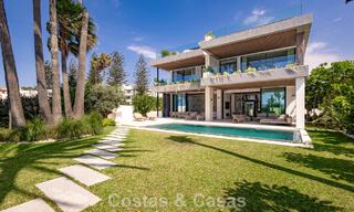 Advanced contemporary luxury beachfront villa for sale in San Pedro, Marbella 803684 