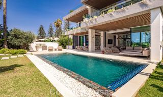 Advanced contemporary luxury beachfront villa for sale in San Pedro, Marbella 803685 
