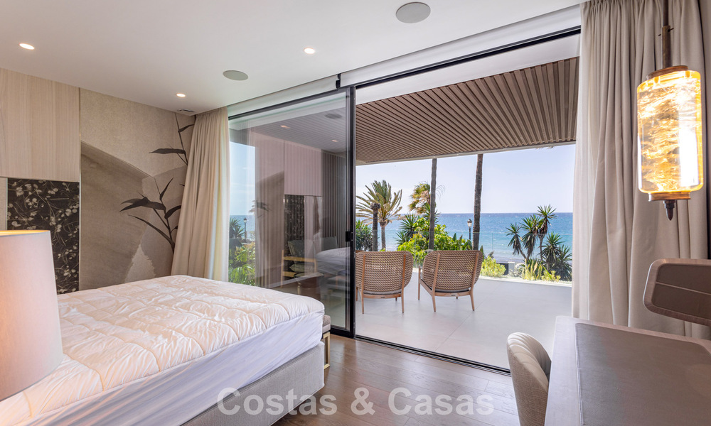 Advanced contemporary luxury beachfront villa for sale in San Pedro, Marbella 803693