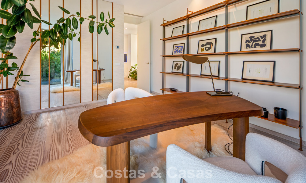 First-class luxury villa with breathtaking sea views for sale in a gated community in La Quinta, Marbella - Benahavís 803712