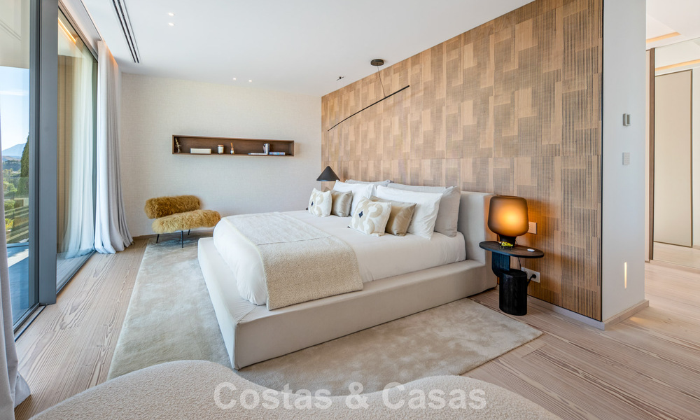 First-class luxury villa with breathtaking sea views for sale in a gated community in La Quinta, Marbella - Benahavís 803741