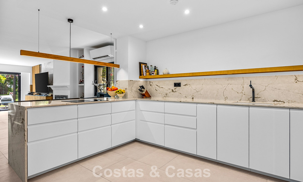 Modern Andalusian corner townhouse for sale in a sought-after gated community, frontline Aloha Golf, Nueva Andalucía, Marbella 803754