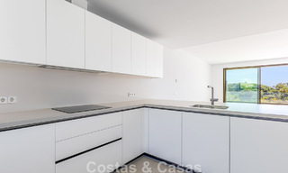 New, modern townhouse for sale within walking distance of the beach in Elviria, East of Marbella Centre 804088 
