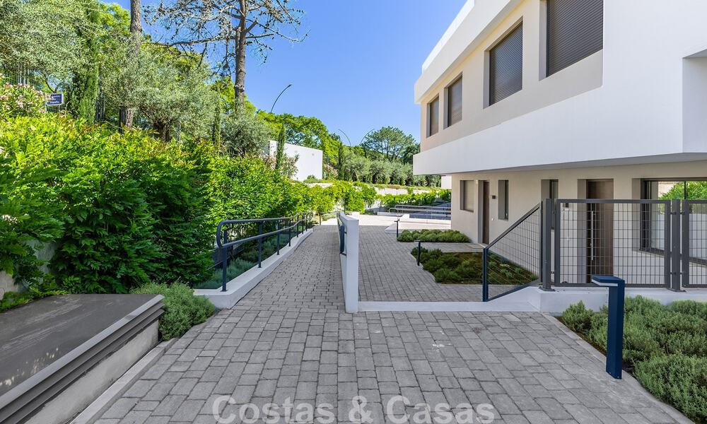 New, modern townhouse for sale within walking distance of the beach in Elviria, East of Marbella Centre 804095