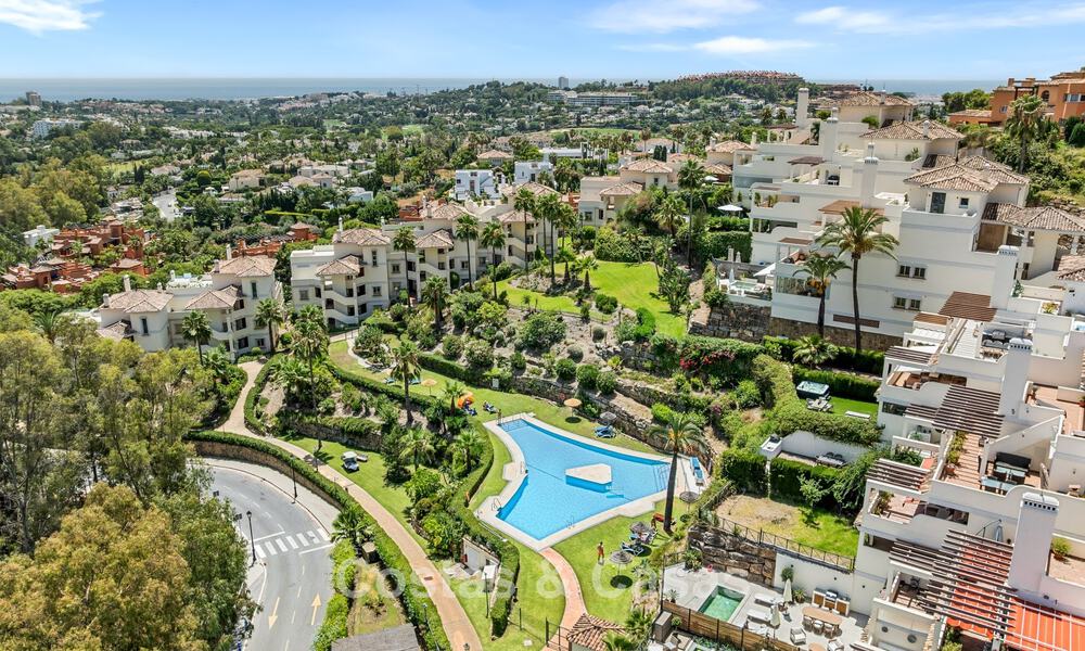 Luxury renovated apartment with panoramic views for sale in Nueva Andalucía, Marbella 804056