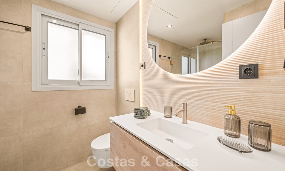Luxury renovated apartment with panoramic views for sale in Nueva Andalucía, Marbella 804079