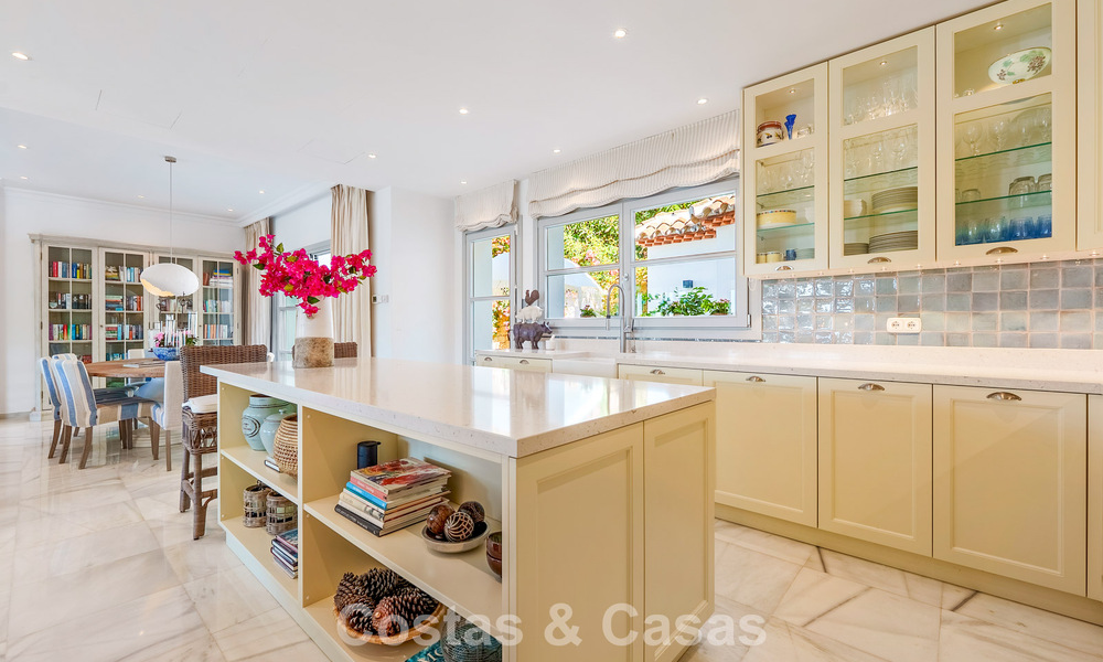 Charming mediterranean-style villa for sale in Sierra Blanca on Marbella’s Golden Mile 804013