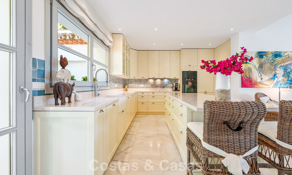 Charming mediterranean-style villa for sale in Sierra Blanca on Marbella’s Golden Mile 804014