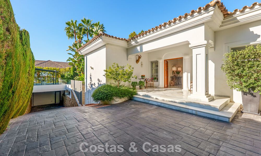 Charming mediterranean-style villa for sale in Sierra Blanca on Marbella’s Golden Mile 804026