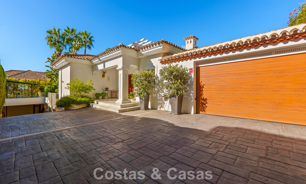 Charming mediterranean-style villa for sale in Sierra Blanca on Marbella’s Golden Mile 804036