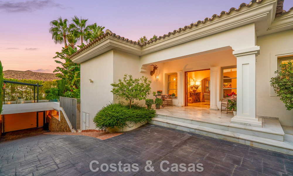 Charming mediterranean-style villa for sale in Sierra Blanca on Marbella’s Golden Mile 804040