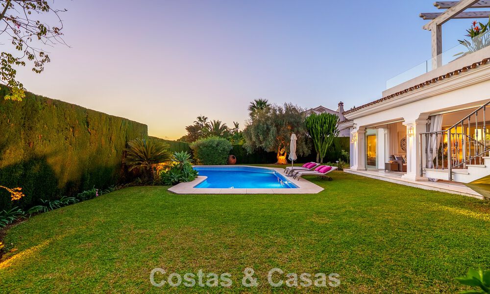 Charming mediterranean-style villa for sale in Sierra Blanca on Marbella’s Golden Mile 804044