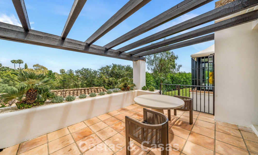 Stylishly renovated mediterranean villa for sale in Cascada de Camoján on Marbella’s Golden Mile 804160
