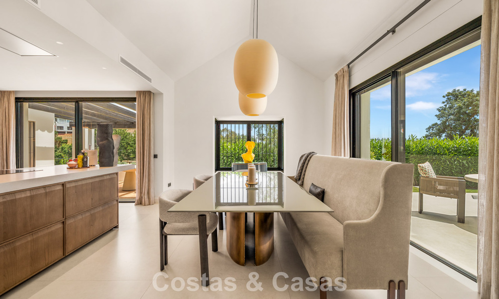 Stylishly renovated mediterranean villa for sale in Cascada de Camoján on Marbella’s Golden Mile 804170