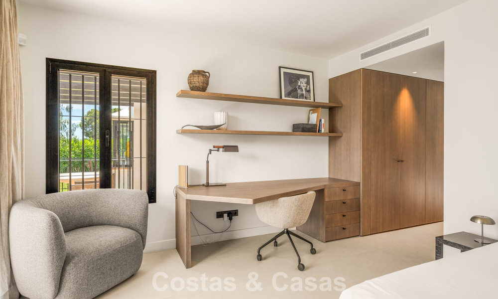 Stylishly renovated mediterranean villa for sale in Cascada de Camoján on Marbella’s Golden Mile 804174