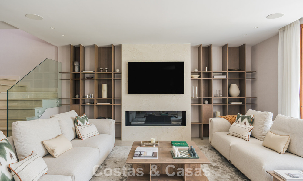 High-quality renovated duplex garden apartment for sale in Nueva Andalucía, Marbella 804207