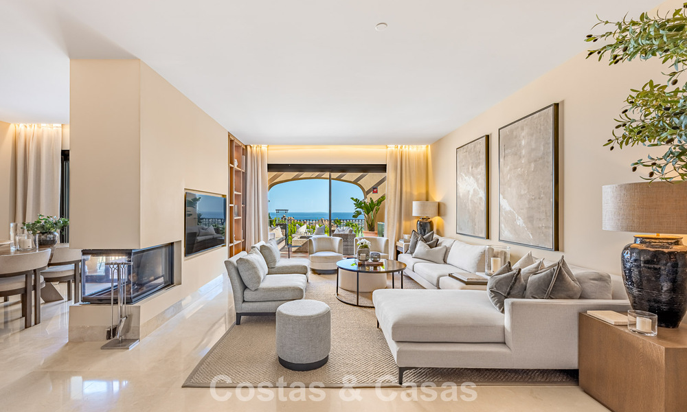 Luxury penthouse with panoramic sea views for sale in La Quinta, Marbella - Benahavís 804296