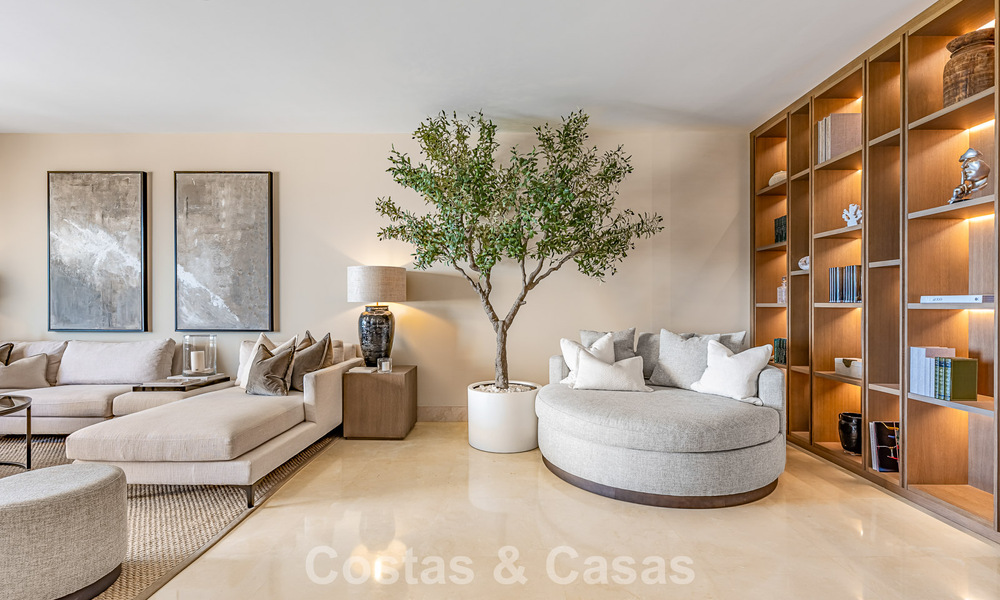 Luxury penthouse with panoramic sea views for sale in La Quinta, Marbella - Benahavís 804303