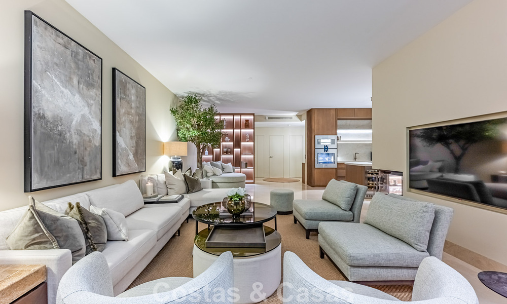 Luxury penthouse with panoramic sea views for sale in La Quinta, Marbella - Benahavís 804304