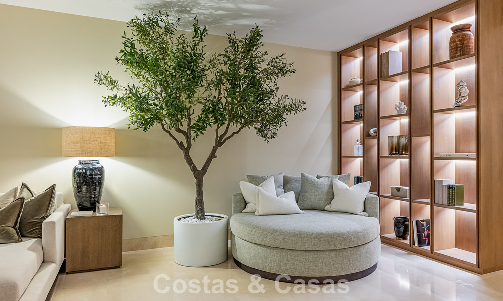 Luxury penthouse with panoramic sea views for sale in La Quinta, Marbella - Benahavís 804305