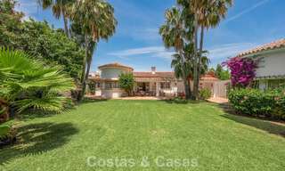 Authentic mediterranean villa with guest accommodation for sale near the beach in San Pedro Playa, Marbella 804346 