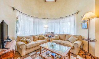 Authentic mediterranean villa with guest accommodation for sale near the beach in San Pedro Playa, Marbella 804372 