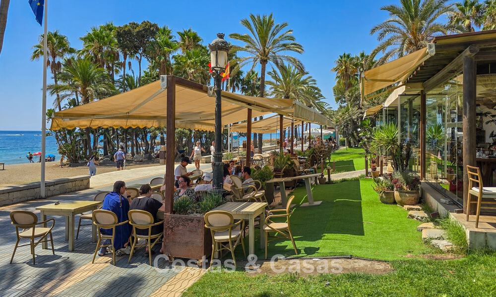 Authentic mediterranean villa with guest accommodation for sale near the beach in San Pedro Playa, Marbella 804377
