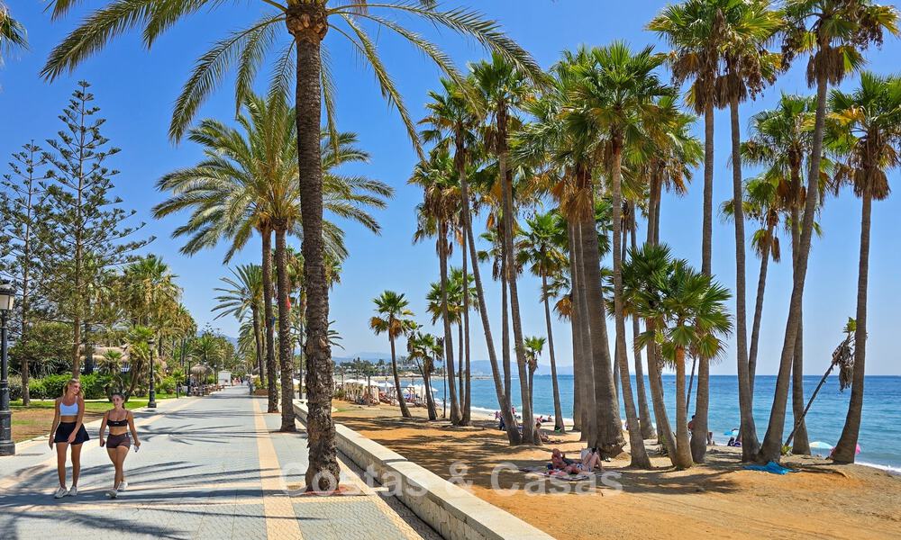 Authentic mediterranean villa with guest accommodation for sale near the beach in San Pedro Playa, Marbella 804379