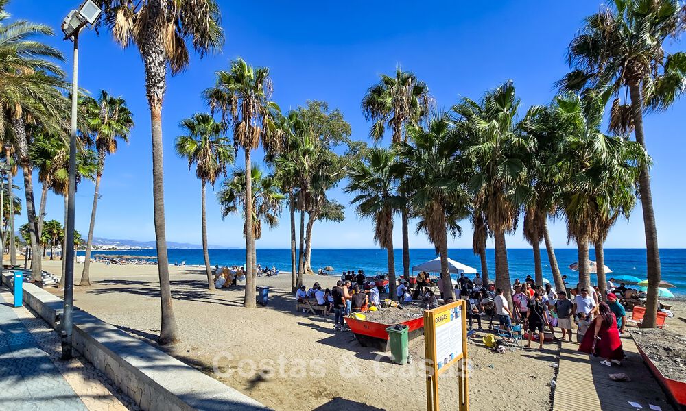 Authentic mediterranean villa with guest accommodation for sale near the beach in San Pedro Playa, Marbella 804390