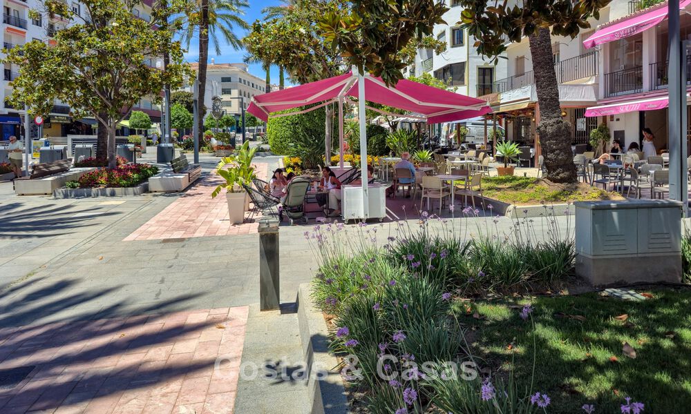 Authentic mediterranean villa with guest accommodation for sale near the beach in San Pedro Playa, Marbella 804395