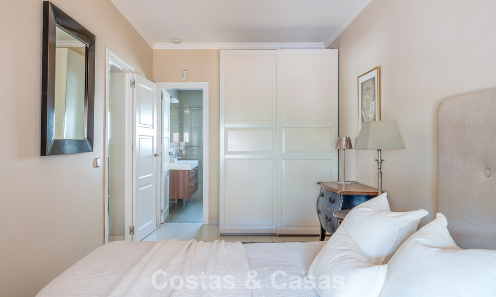 Charming apartment with Sale-and-Leaseback agreement for sale in Nueva Andalucía, Marbella 804404