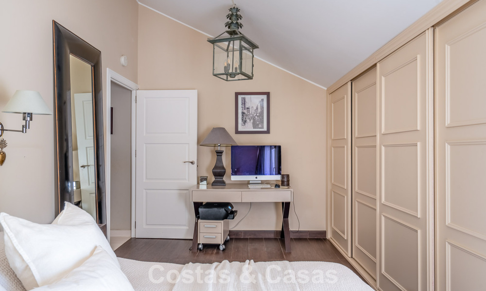 Charming apartment with Sale-and-Leaseback agreement for sale in Nueva Andalucía, Marbella 804420