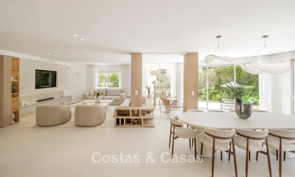 Luxuriously fully renovated semi-detached villa, frontline golf for sale in La Quinta, Marbella - Benahavís 804470
