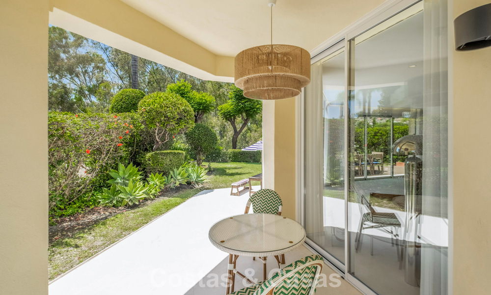 Luxuriously fully renovated semi-detached villa, frontline golf for sale in La Quinta, Marbella - Benahavís 804479