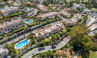 Luxuriously fully renovated semi-detached villa, frontline golf for sale in La Quinta, Marbella - Benahavís 804505 