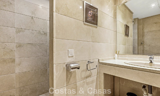 Ground-floor apartment with private garden for sale just 50m from the beach on the New Golden Mile, between Marbella and Estepona 804528 