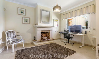 Ground-floor apartment with private garden for sale just 50m from the beach on the New Golden Mile, between Marbella and Estepona 804530 
