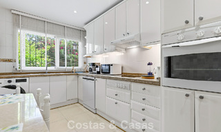 Ground-floor apartment with private garden for sale just 50m from the beach on the New Golden Mile, between Marbella and Estepona 804556 